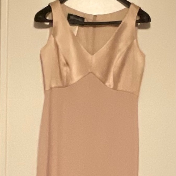 Ladies elegant evening long dress. - Picture 7 of 7